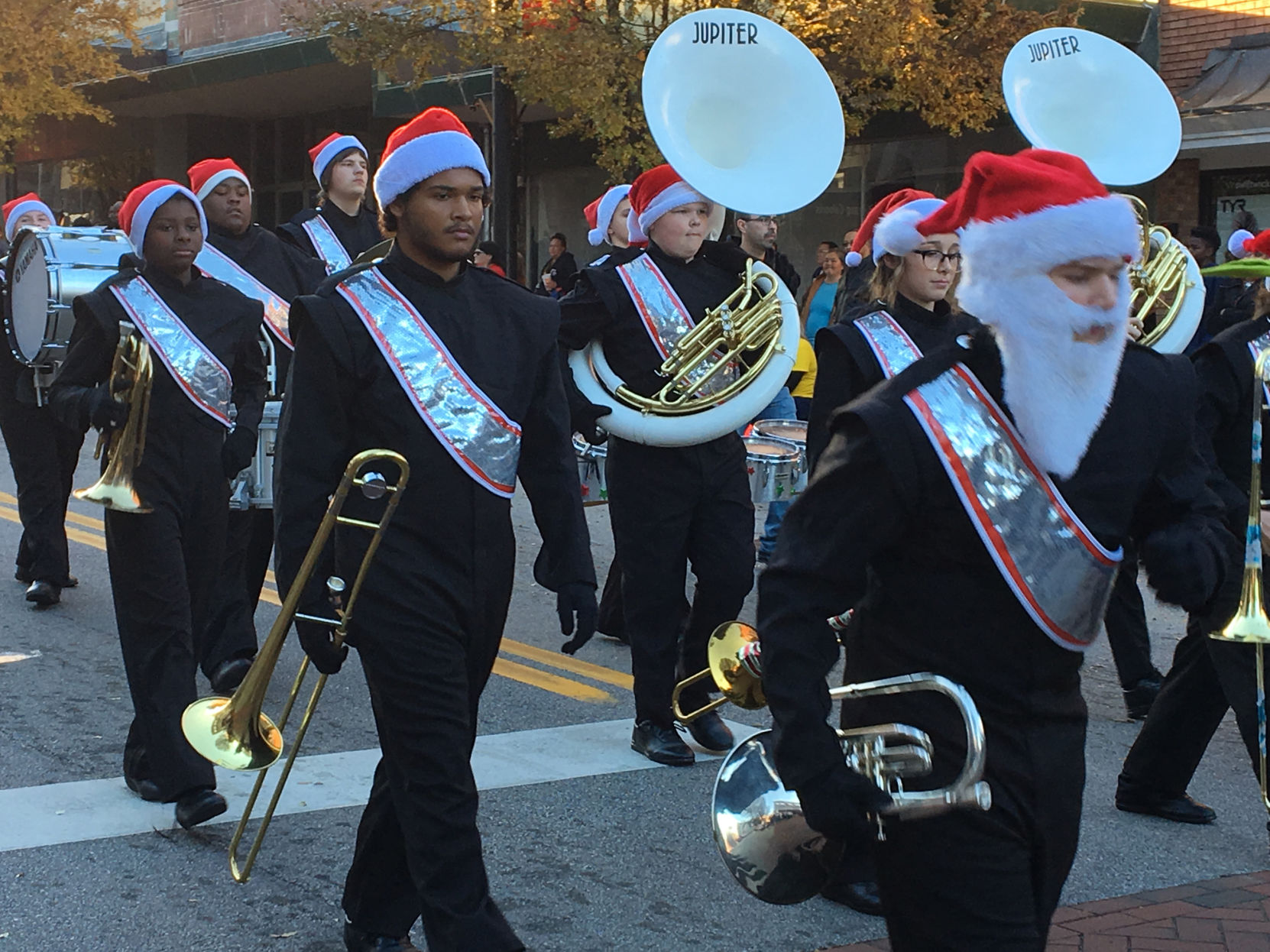 DRB 1204 Parade 23.JPG